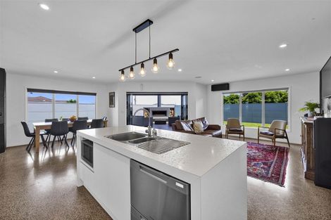 Photo of property in 1 Ta Paora Drive, Bell Block, New Plymouth, 4312