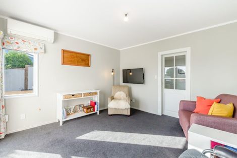 Photo of property in 36 Moana Road, Paraparaumu, 5032