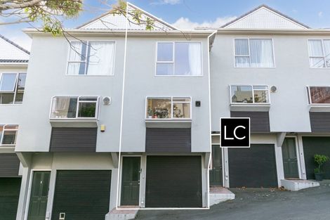 Photo of property in 19/20 Thompson Street, Mount Cook, Wellington, 6011