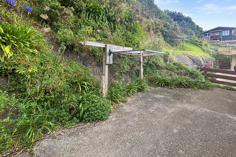 Photo of property in 131 Happy Valley Road, Owhiro Bay, Wellington, 6023