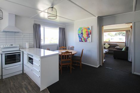 Photo of property in 8 Oxford Street, Holmes Hill, Oamaru, 9401