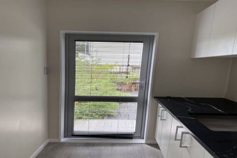 Photo of property in 114 Fairview Avenue, Fairview Heights, Auckland, 0632