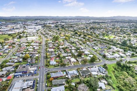 Photo of property in 4 Totara Drive, St Andrews, Hamilton, 3200