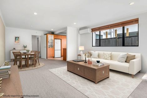 Photo of property in 2/27 Kellaway Drive, East Tamaki, Auckland, 2013