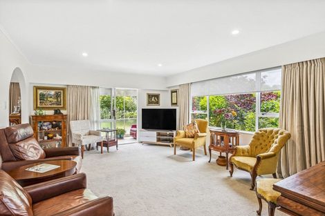 Photo of property in 2 Rewarewa Crescent, Waikanae, 5036