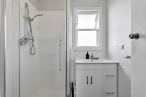 Photo of property in 3a Regan Street, Stratford, 4332