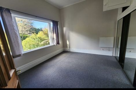 Photo of property in 19 Governor Road, Northland, Wellington, 6012