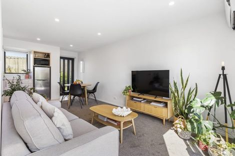 Photo of property in 7/45 Vera Road, Te Atatu South, Auckland, 0610