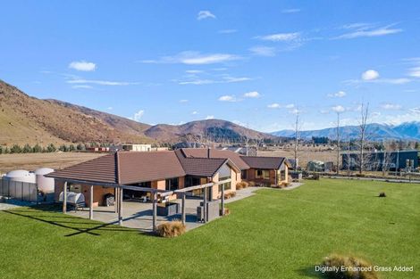 Photo of property in 10 Hardacre Place, Omarama, 9412