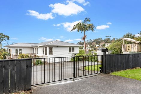 Photo of property in 217 Glengarry Road, Glen Eden, Auckland, 0602