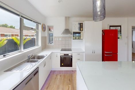 Photo of property in 21 Meadowbrook Drive, Cloverlea, Palmerston North, 4412