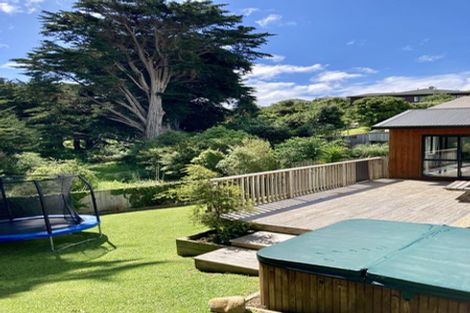 Photo of property in 49 Saunders Close, Whitby, Porirua, 5024