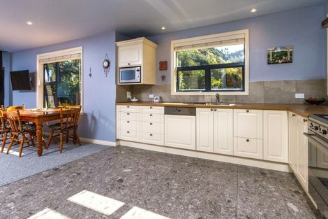 Photo of property in 1 Clouston Terrace, Maitai, Nelson, 7010