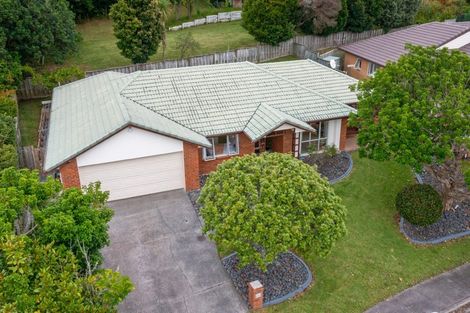 Photo of property in 13 Phoebe Meikle Place, Torbay, Auckland, 0630