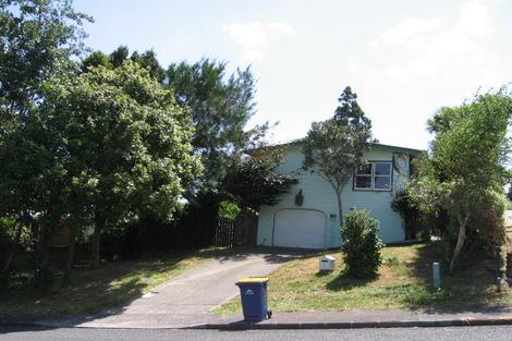 Photo of property in 7 Gatman Street, Birkdale, Auckland, 0626