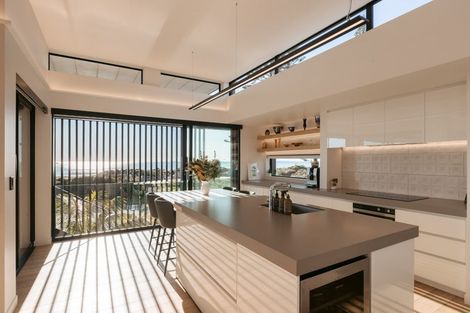 Photo of property in 87 Marine Parade, Mount Maunganui, 3116