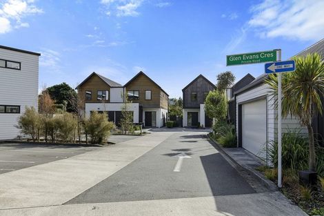 Photo of property in 5 Glen Evans Crescent, Fairfield, Lower Hutt, 5011