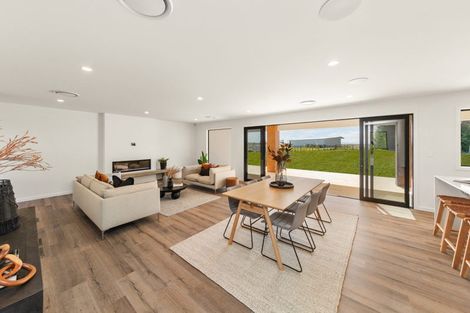 Photo of property in 11 Te Kahu Lane, Halcombe, 4779