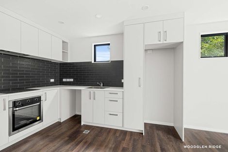 Photo of property in 38 Tokai Place, Glen Eden, 0602