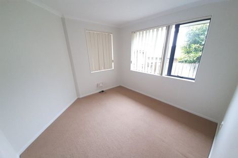 Photo of property in 45 Kittiwake Drive, Schnapper Rock, Auckland, 0632