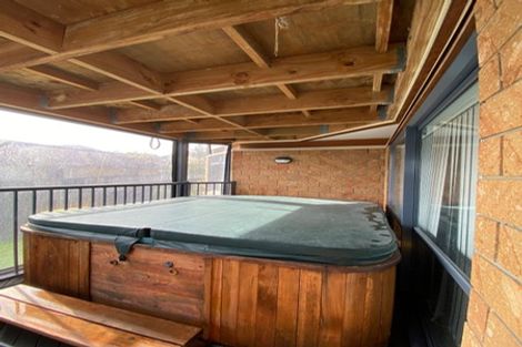 Photo of property in 39 Lansell Drive, East Tamaki Heights, Auckland, 2016