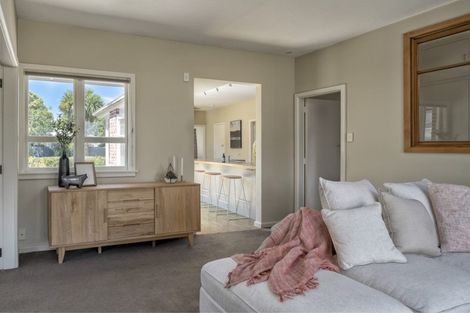 Photo of property in 92 Palatine Terrace, Saint Martins, Christchurch, 8022