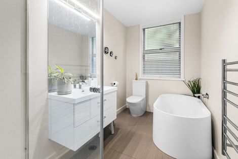 Photo of property in 12 Battery Road, Ahuriri, Napier, 4110