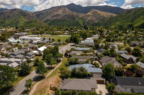 Photo of property in 15 Shanahan Lane, Arrowtown, 9302