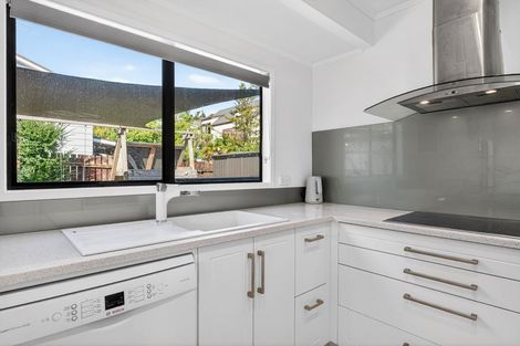 Photo of property in 2/36 Gatman Street, Birkdale, Auckland, 0626