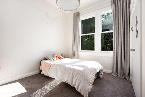 Photo of property in 21 Priscilla Crescent, Mornington, Wellington, 6021