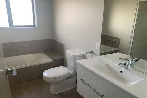 Photo of property in 92 Belgrove Drive, Waipukurau, 4200