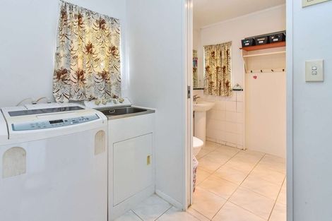 Photo of property in 4 Lendenfeld Drive, Papatoetoe, Auckland, 2025