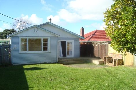 Photo of property in 803 Te Atatu Road, Te Atatu Peninsula, Auckland, 0610