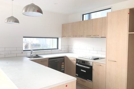 Photo of property in 7u7 Handyside Street, Tawa, Wellington, 5028