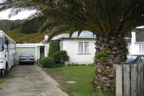 Photo of property in 6 Frederick Street, Wainuiomata, Lower Hutt, 5014
