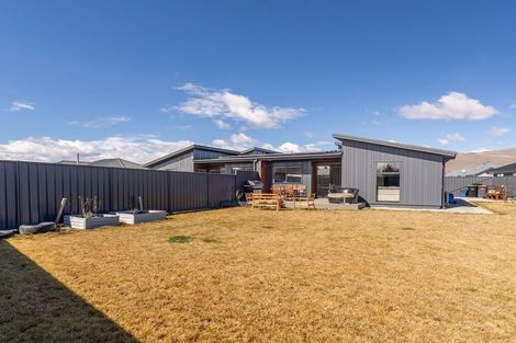 Photo of property in 1 Aoraki Crescent, Twizel, 7901