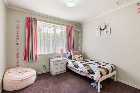 Photo of property in 7 Ron Wyatt Lane, Waiuku, 2123