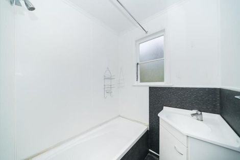 Photo of property in 33 Moheke Avenue, Roslyn, Palmerston North, 4414