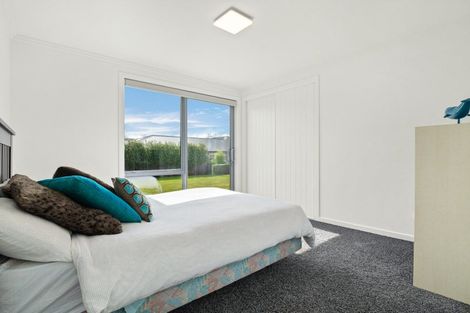 Photo of property in 21 Awa Toru Drive, Fairfield, Dunedin, 9018