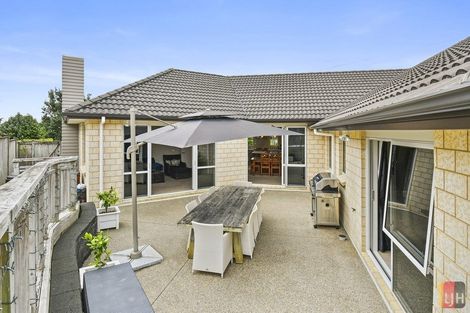 Photo of property in 242 Harbourside Drive, Karaka, Papakura, 2113