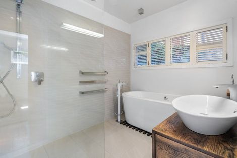 Photo of property in 16 Tainui Street, Frankton, Hamilton, 3204