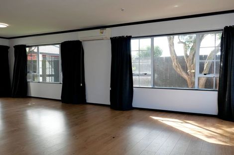 Photo of property in 27 College Drive, Paraparaumu, 5032
