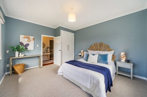 Photo of property in 8 Saint Albans Avenue, Karori, Wellington, 6012