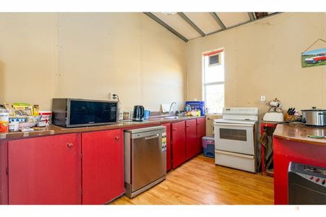 Photo of property in 1 Clifton Terrace, West End, Timaru, 7910