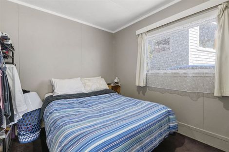 Photo of property in 63 Awatea Avenue, Paraparaumu, 5032