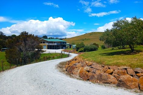 Photo of property in 11 Ocean View Road, Cable Bay, 0420
