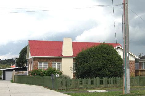 Photo of property in 126 Titirangi Road, New Lynn, Auckland, 0600