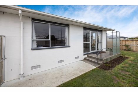 Photo of property in 2 Lamorna Road, Parklands, Christchurch, 8083
