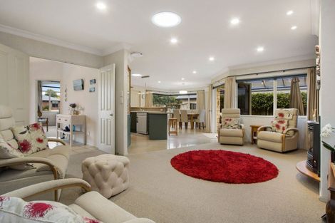 Photo of property in 15 Longmynd Drive, Katikati, 3129