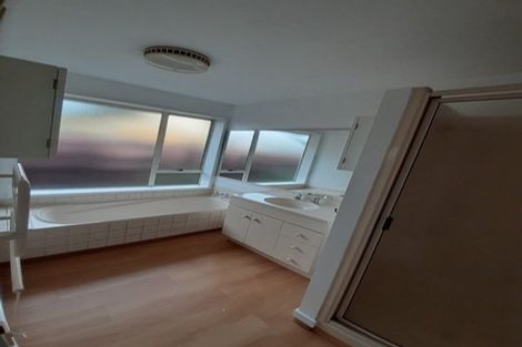 Photo of property in 27 Staveley Street, Avonhead, Christchurch, 8042